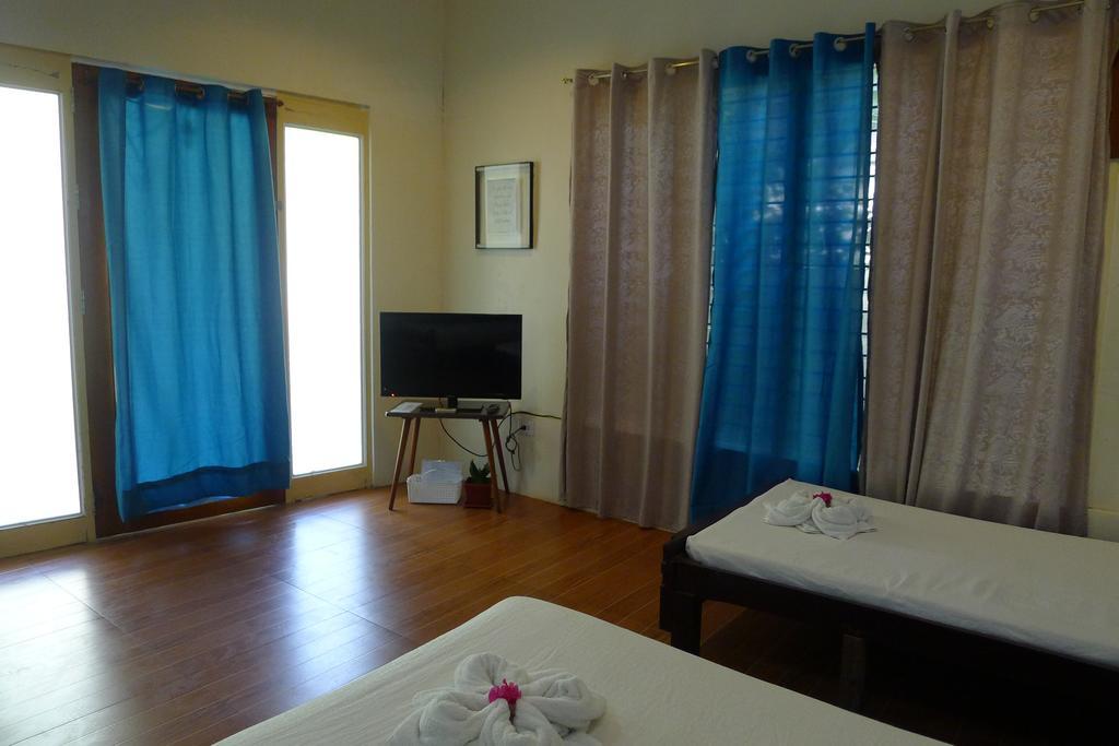 By The Bay, Jacana Bed & Breakfast Puerto Princesa Exterior photo