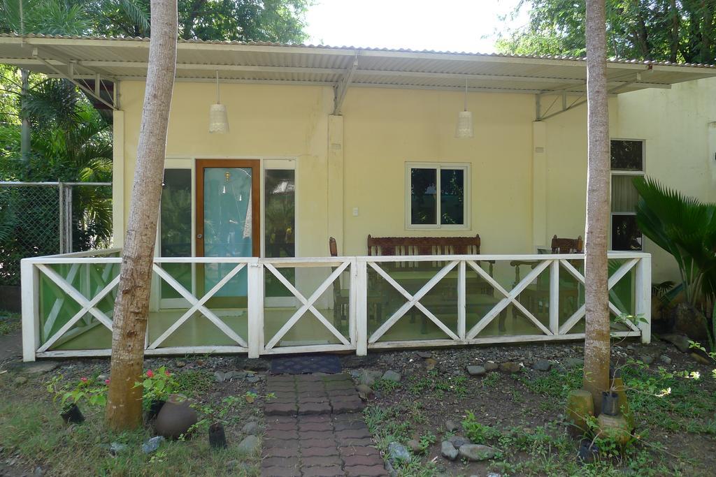 By The Bay, Jacana Bed & Breakfast Puerto Princesa Exterior photo
