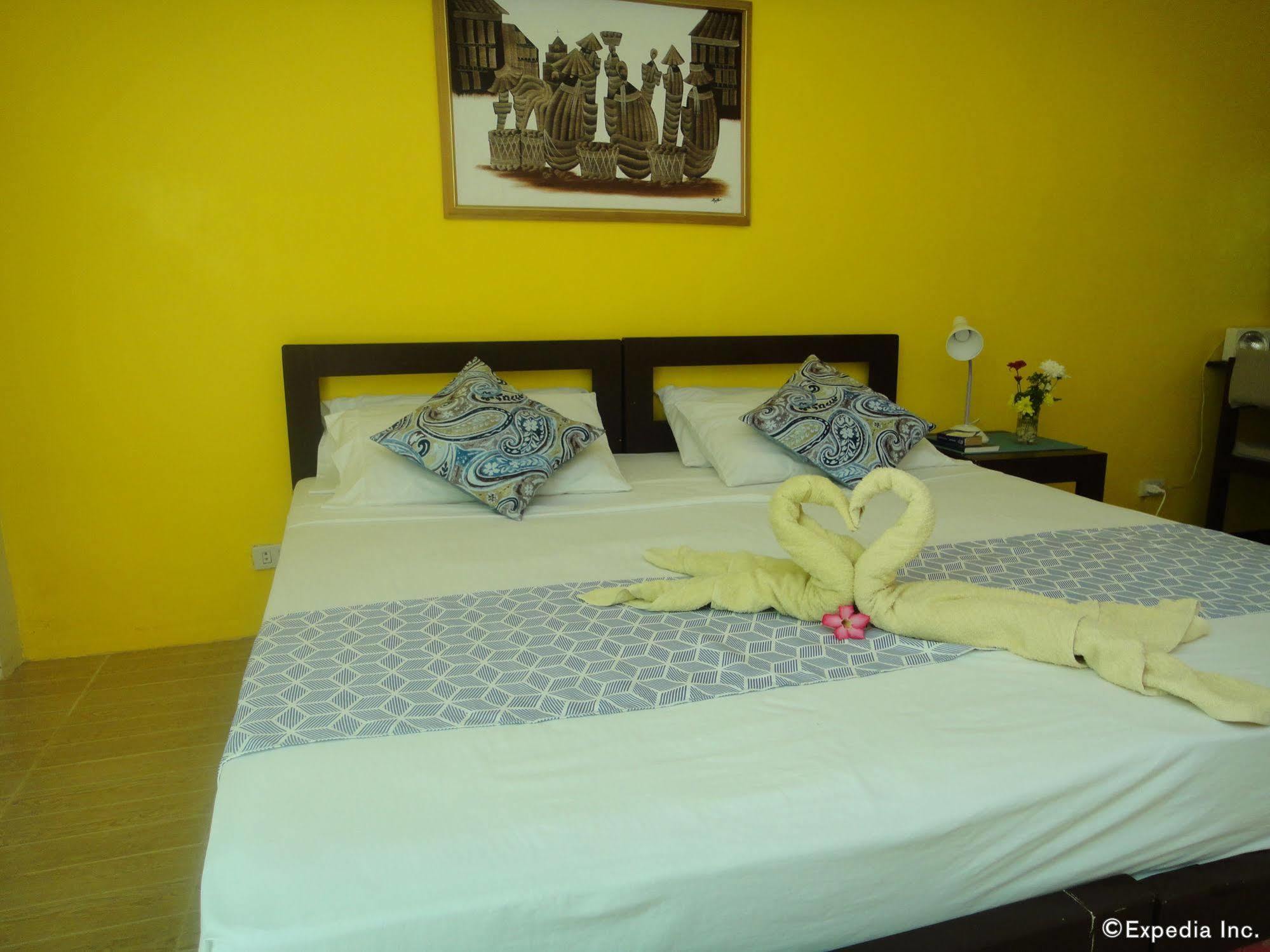 By The Bay, Jacana Bed & Breakfast Puerto Princesa Exterior photo