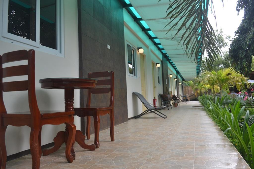 By The Bay, Jacana Bed & Breakfast Puerto Princesa Exterior photo